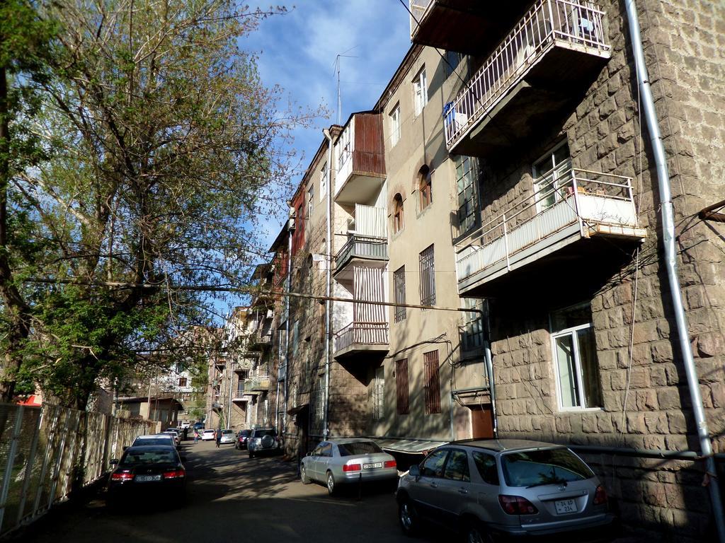 Ara & Gaya Аpartment Apartment Yerevan Exterior photo